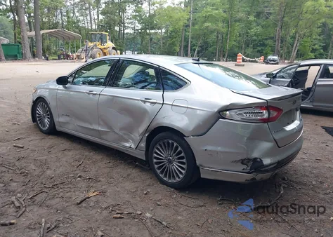2013 Ford Fusion Hybrid Titanium z USA, uszkodzony, nr VIN 3FA6P0RU2DR302347